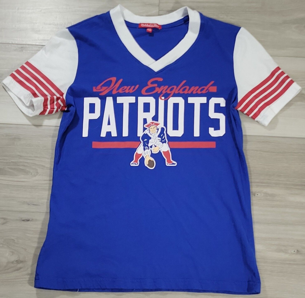 New England Patriots T-Shirt Womens XS Extra Small Red White Blue Mitchell &Ness